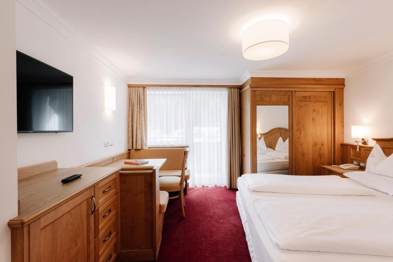 Hotel Ingram Сельва-ді-Валь-Гардена Екстер'єр фото